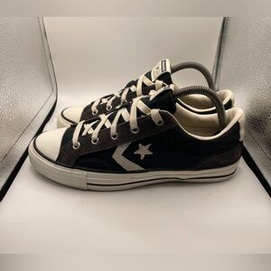 Converse One Star suede Black and White Low-Top Sneakers size 8